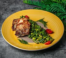Пикша со стручковой фасолью и бобами эдамаме, 210 г