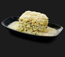 Лазанья с куриным филе и шпинатом