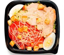 Салат Цезарь с курицей