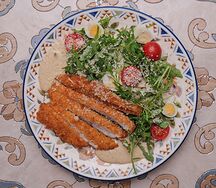 Котолетта из индейки с соусом цезарь