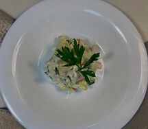 Салат крабовый с ананасами