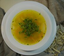 Суп куриный с лапшой