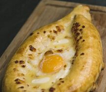 Хачапури по-аджарски 