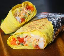 Сырная шаурма на мангале с картофелем фри