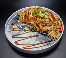 Удон с курицей 