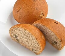 Булочка пшенично-ржаная с семечками