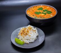 Том ям с морепродуктами