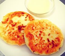 Сырники со сметаной