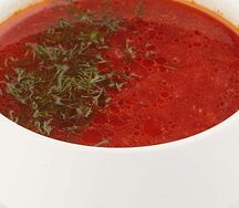 Борщ с говядиной домашний 