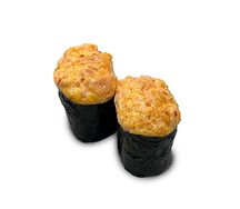 Гункан с лососем