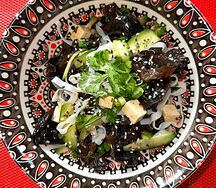 Салат с древесными грибами