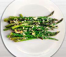 Спаржа на гриле 