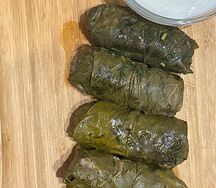 Долма в виноградных листьях