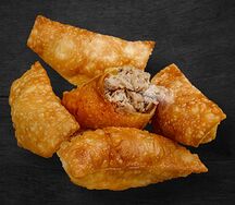 Мини-чебуреки со свининой и говядиной 