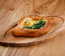 Хачапури по-аджарски с зеленью