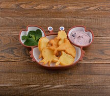 Творожные фигурки с клубничным кремом