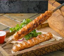 Люля-кебаб куриный с сыром и грибами