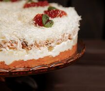 Салат Мимоза с лососем и красной икрой