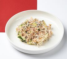 Салат с курочкой Бань-Бань