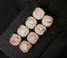 Классический ролл с креветками