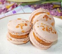 Макарунс Соленая карамель