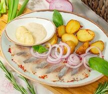 Сельдь с бейби картофелем