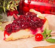 Тарт с садовой вишней
