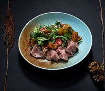 Салат с ростбифом