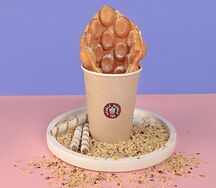 Вафля с сахарной пудрой