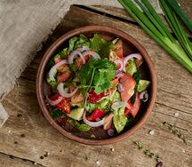 Крестьянский салат по-грузински с мясом