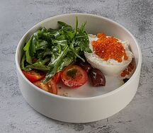 Буррата с красной икрой