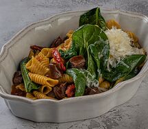 Гарганелли с телятиной и шпинатом