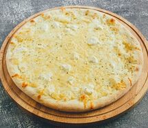 Лепешка с сыром и вялеными томатами