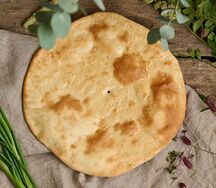 Кубдари с мясом и сыром