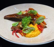 Глазированные свиные язычки 