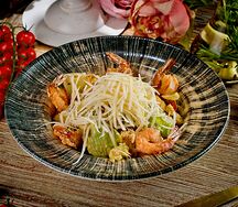 Цезарь с креветками 