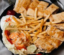 Шаурма Арабская на тарелке