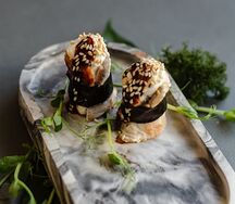 Бочонки Угорь с творожным сыром 