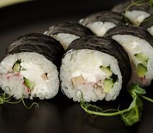 Футо Маки со снежным крабом