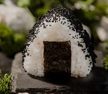 Онигири со снежным крабом