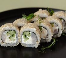 Аляска в кунжуте с креветкой