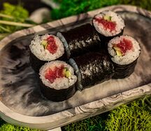 Маки с тунцом