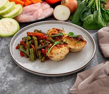 Куриные маффины с овощами