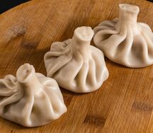 Хинкали со свининой и говядиной