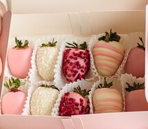 Бокс с клубникой в шоколаде Эстен