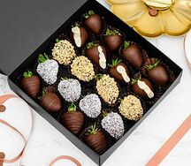 Бокс с клубникой в шоколаде Визе