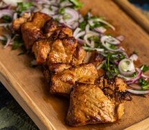 Шашлык из свиной шеи по-кахетински