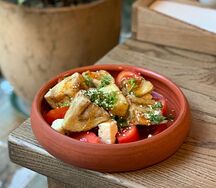 Салат с хрустящими баклажанами 