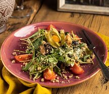 Салат с угрем