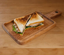 Сэндвич с куриным филе и вялеными томатами L